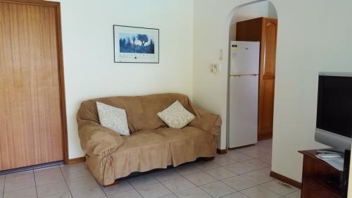 Lounge 1 b
